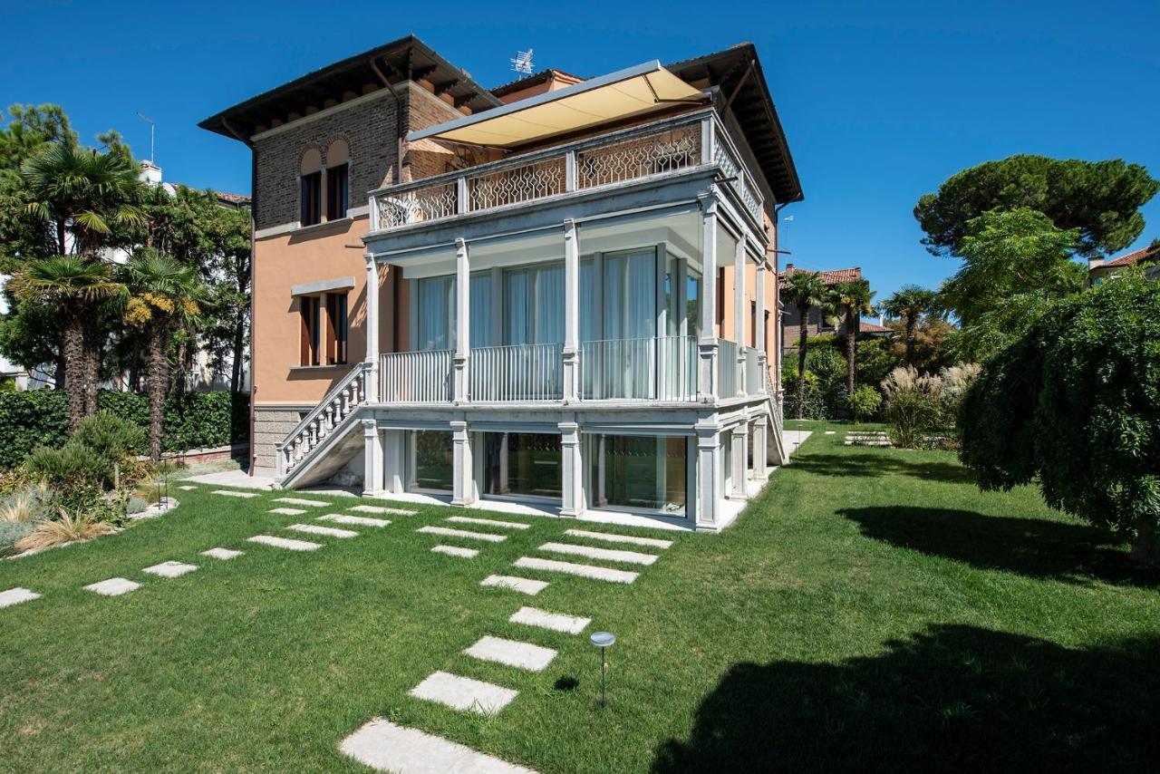 Ca' Delle Contesse - Villa On Lagoon With Private Dock And Spectacular View Lido di Venezia Exterior photo