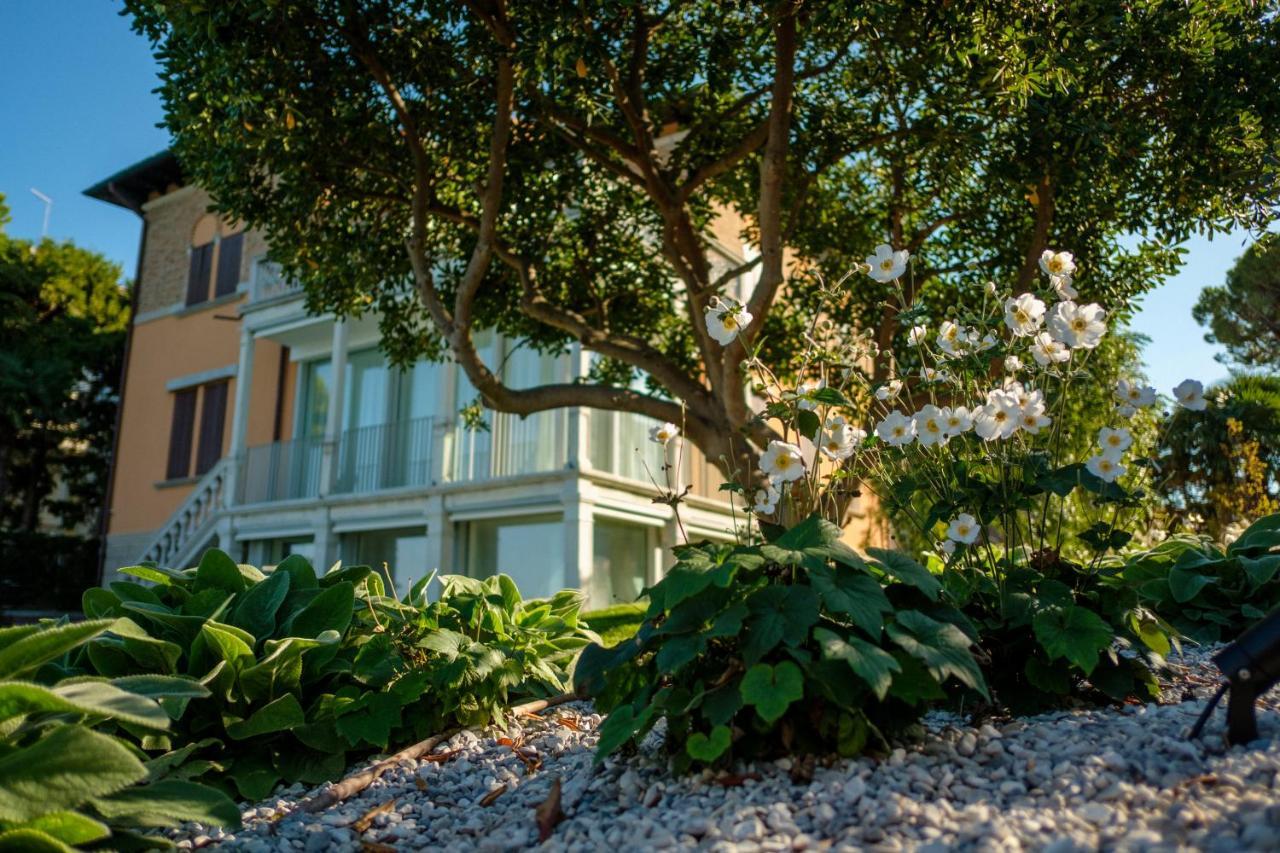 Ca' Delle Contesse - Villa On Lagoon With Private Dock And Spectacular View Lido di Venezia Exterior photo